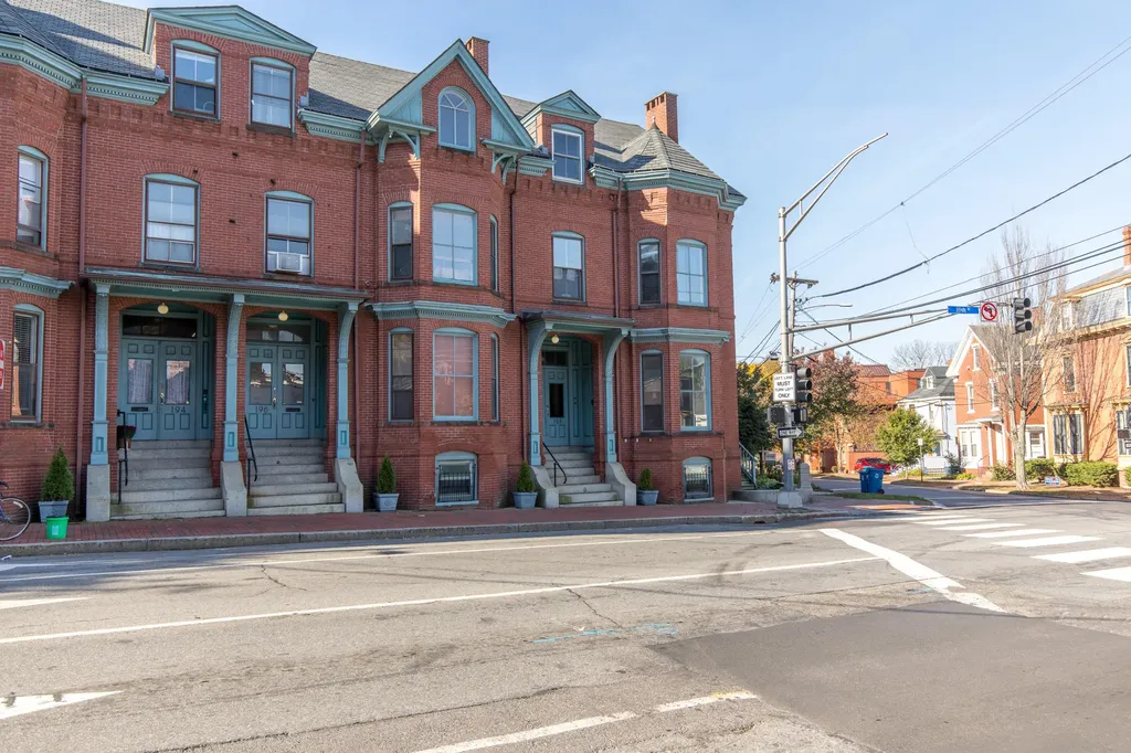 194 High Street Portland ME 04101