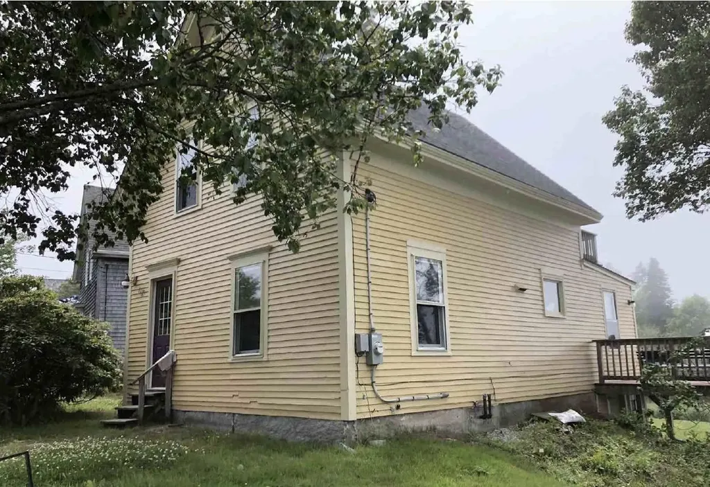 67 E Boston Road Vinalhaven ME 04863