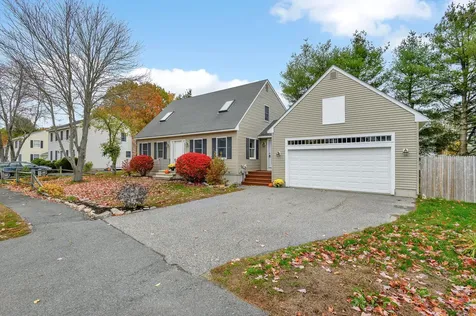 43 Felicia Lane Portland ME 04103