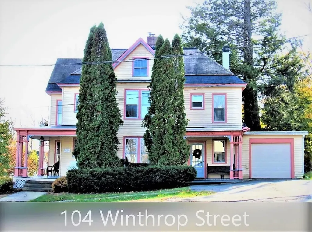 104 Winthrop Street Augusta ME 04330