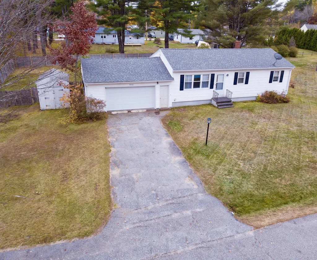 14 Rosewood Road Auburn ME 04210