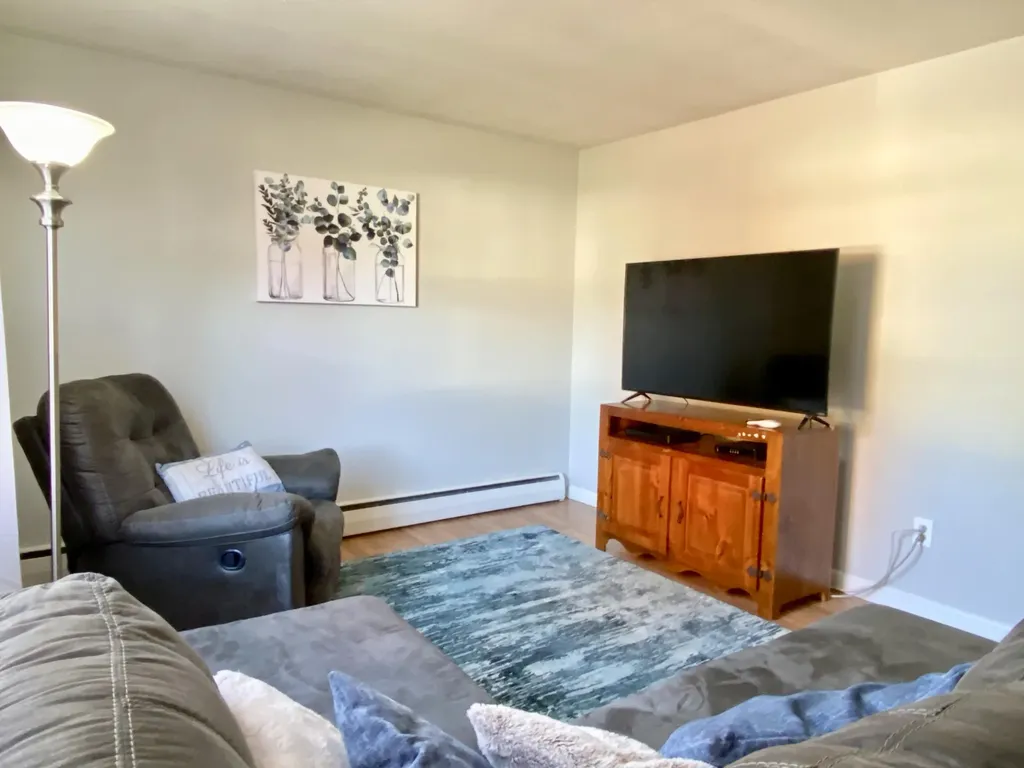 14 Rosewood Road Auburn ME 04210