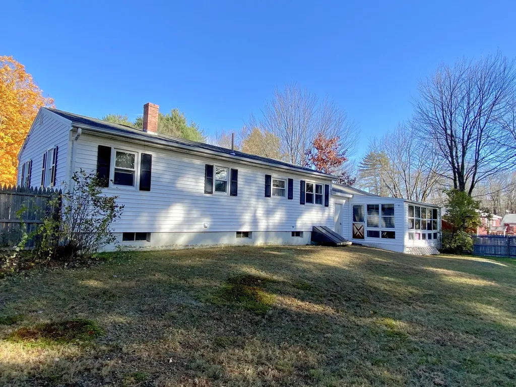 14 Rosewood Road Auburn ME 04210