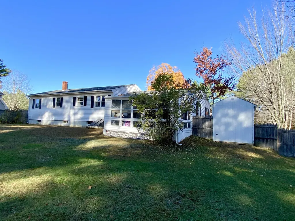 14 Rosewood Road Auburn ME 04210