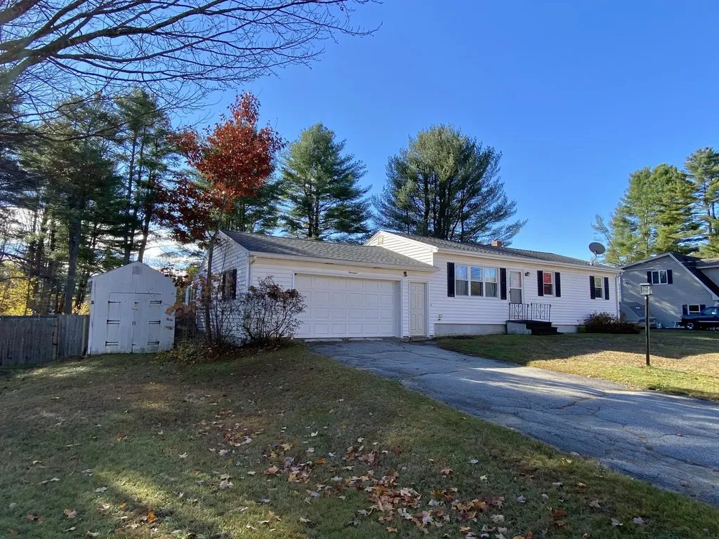 14 Rosewood Road Auburn ME 04210