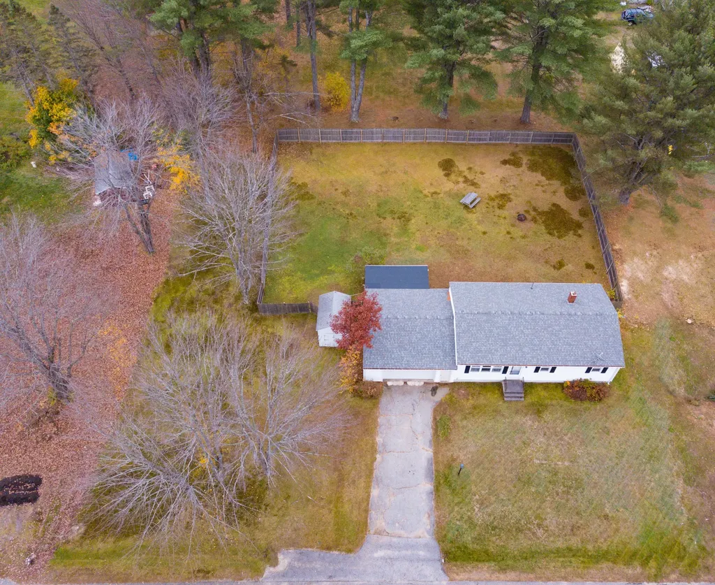 14 Rosewood Road Auburn ME 04210