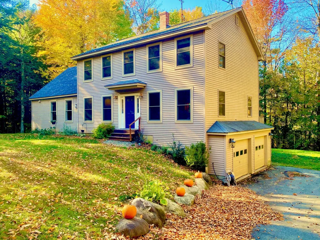 30 Perry Trail Oakland ME 04963