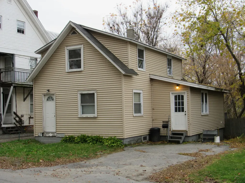 16 Cedar Street Skowhegan ME 04976