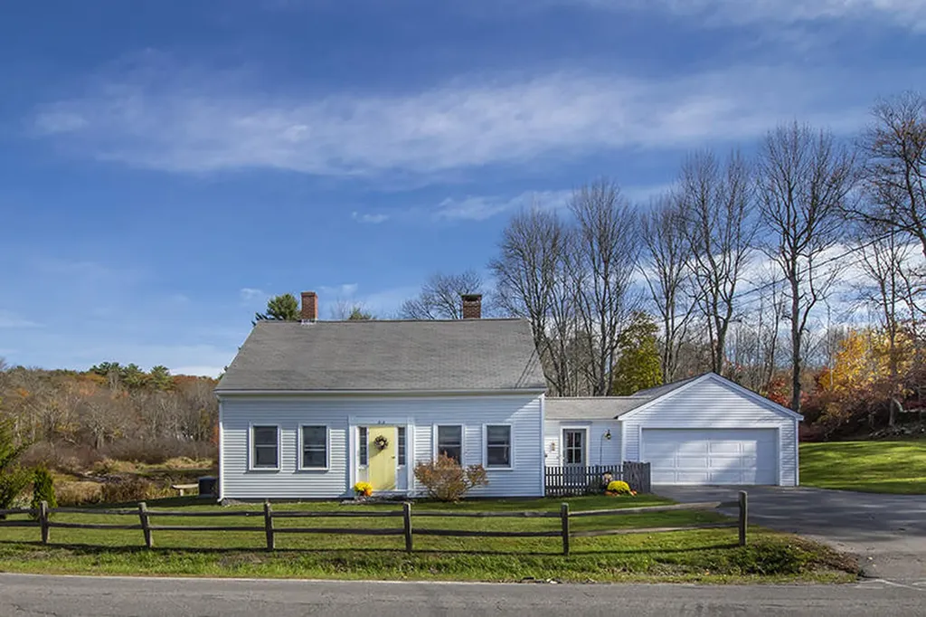 612 S Union Road Union ME 04862