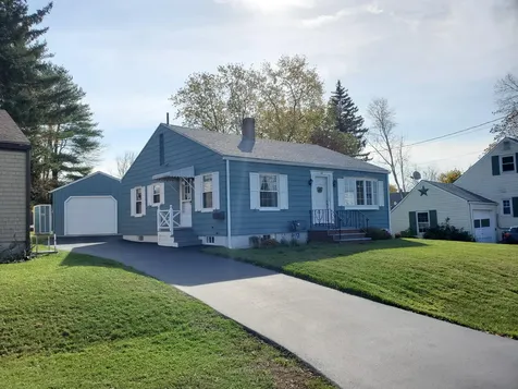 142 Colonial Road Portland ME 04102