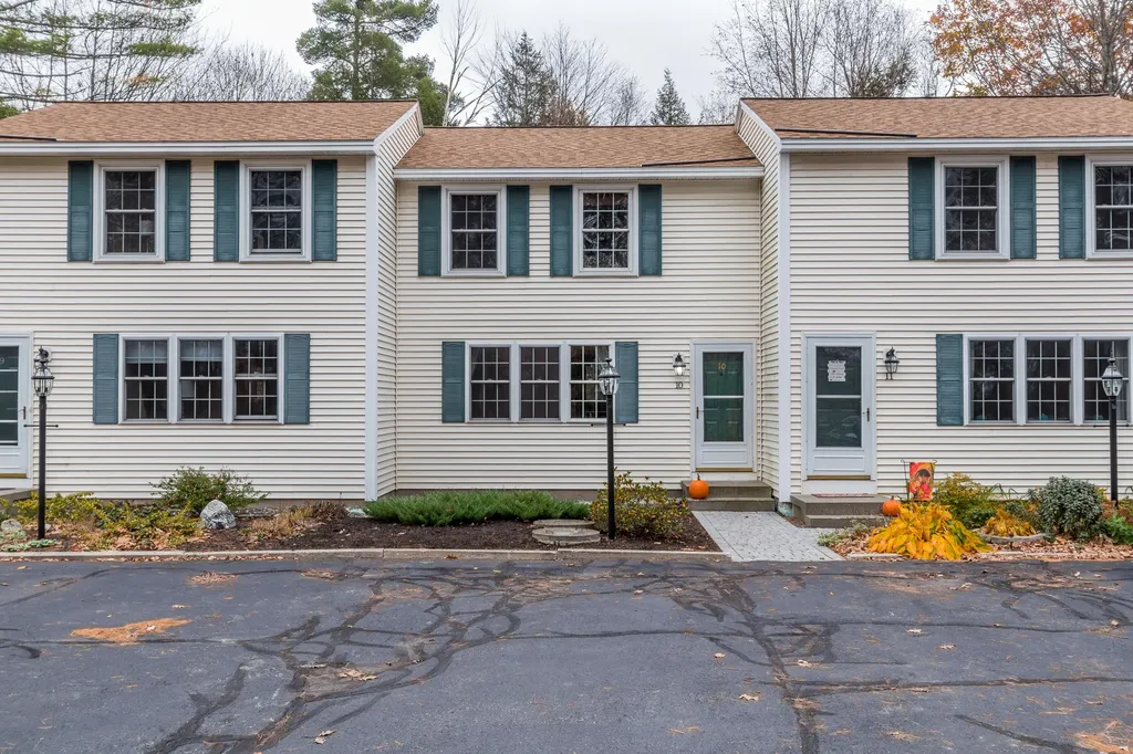 94 Lewiston Road Gray ME 04039