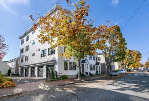 72 Munjoy Street Portland ME 04101