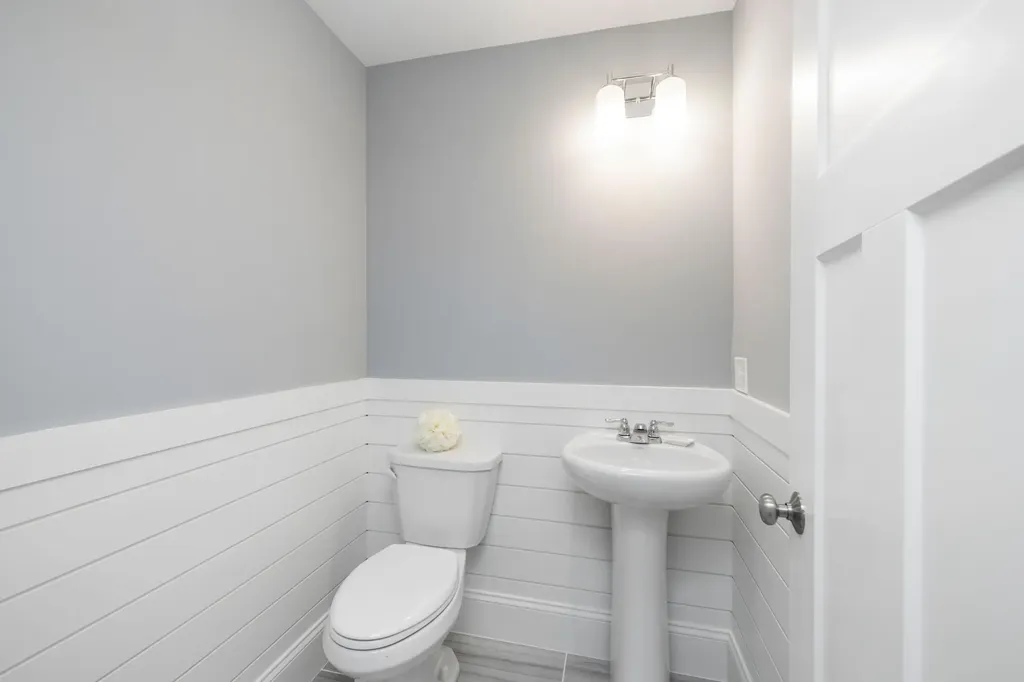 27 Webhannet Place Kennebunk ME 04043