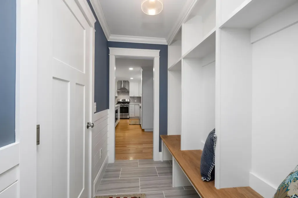 27 Webhannet Place Kennebunk ME 04043