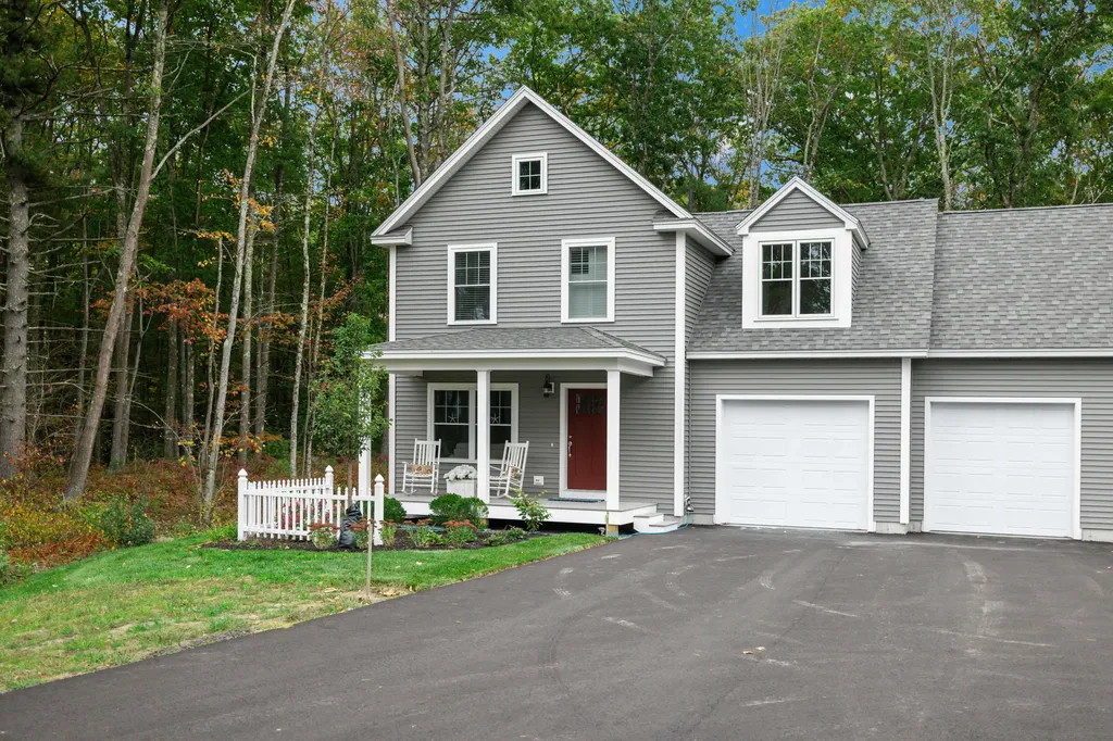 27 Webhannet Place Kennebunk ME 04043