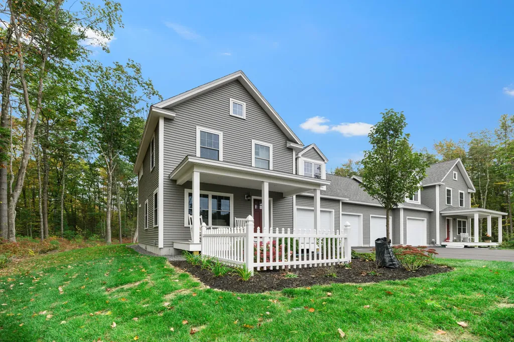 27 Webhannet Place Kennebunk ME 04043