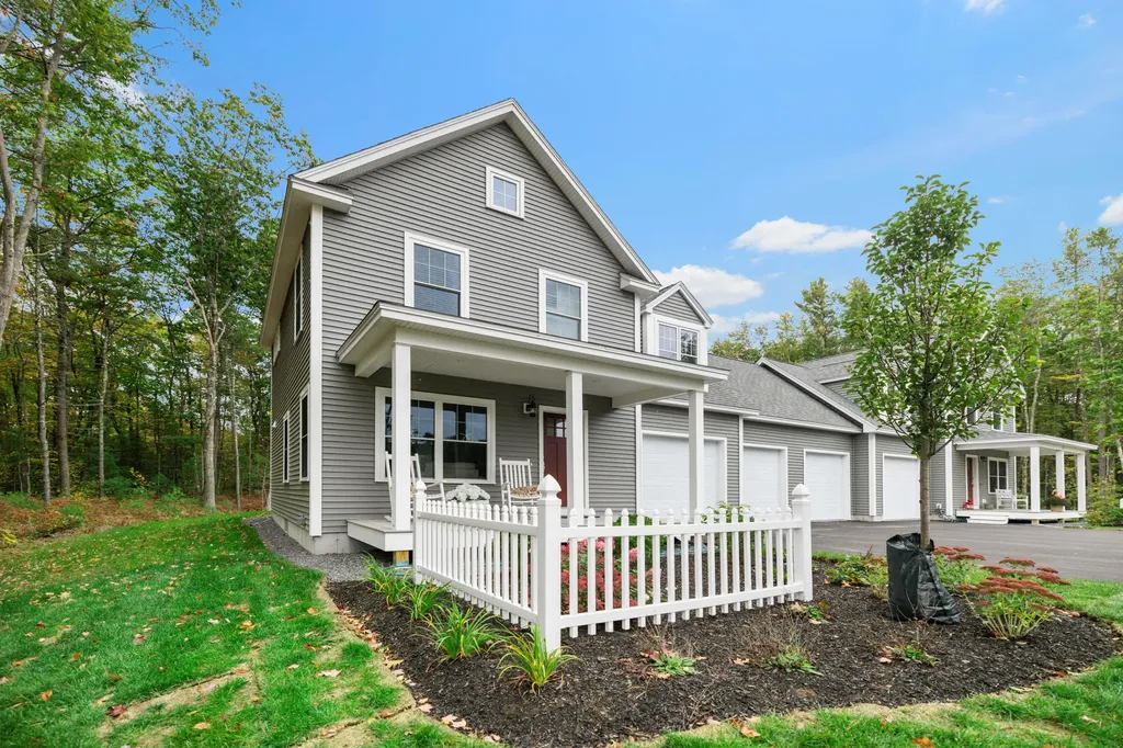 27 Webhannet Place Kennebunk ME 04043