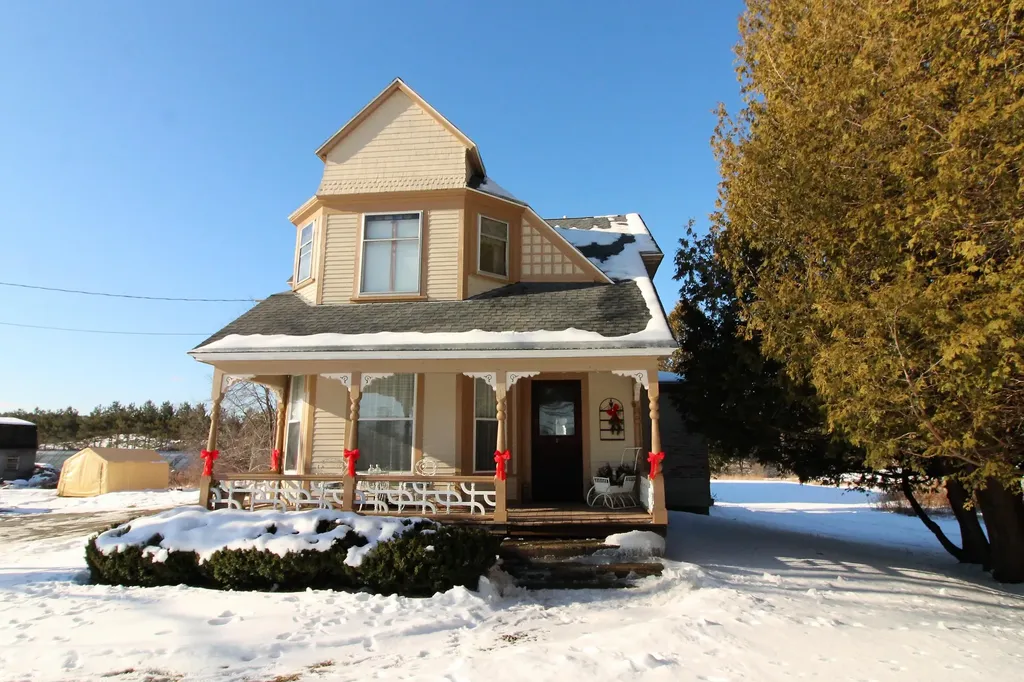 167 Bennoch Road Orono ME 04473