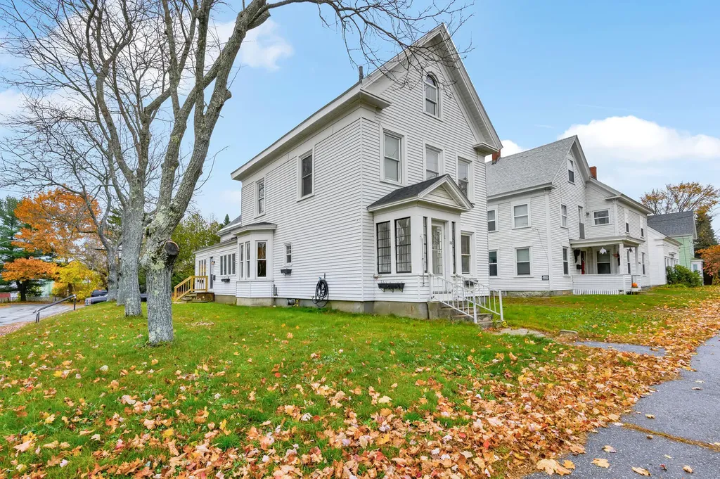 28 Village Street Lisbon ME 04250