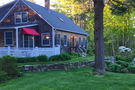 5 Lori Lane Kittery ME 03905