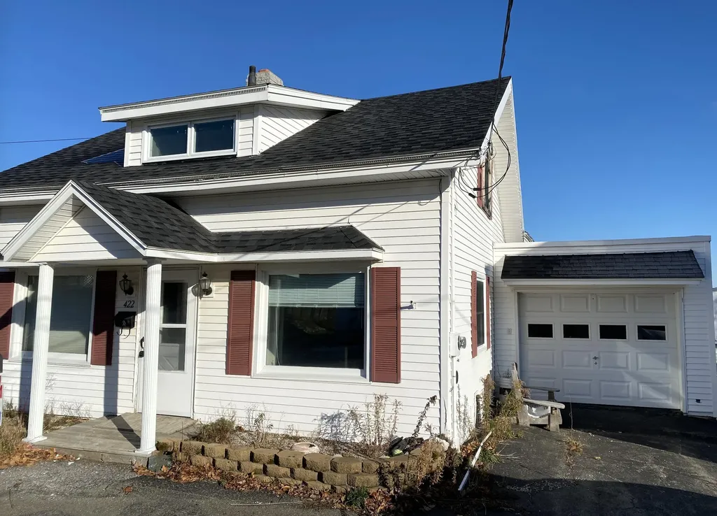 422 Park Street Madawaska ME 04756