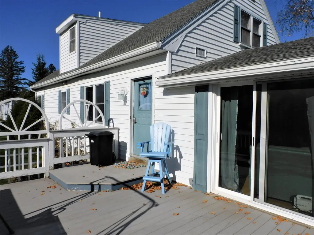 81 Birchwood Boulevard Brewer ME 04412
