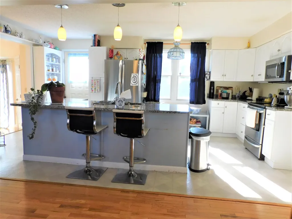 81 Birchwood Boulevard Brewer ME 04412