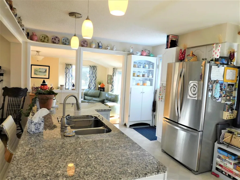 81 Birchwood Boulevard Brewer ME 04412