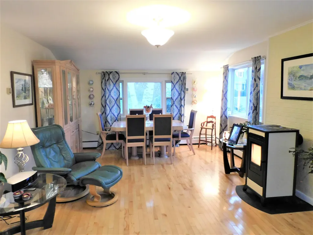 81 Birchwood Boulevard Brewer ME 04412
