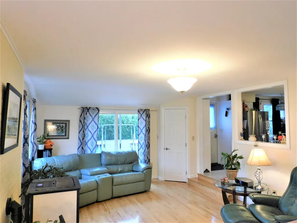 81 Birchwood Boulevard Brewer ME 04412