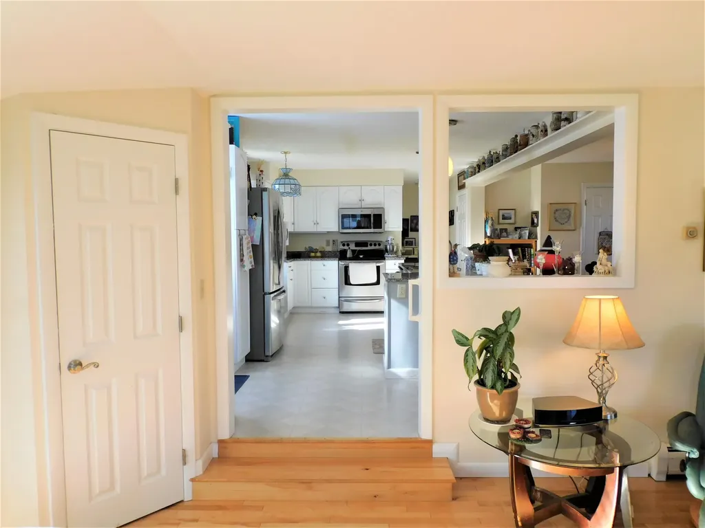 81 Birchwood Boulevard Brewer ME 04412