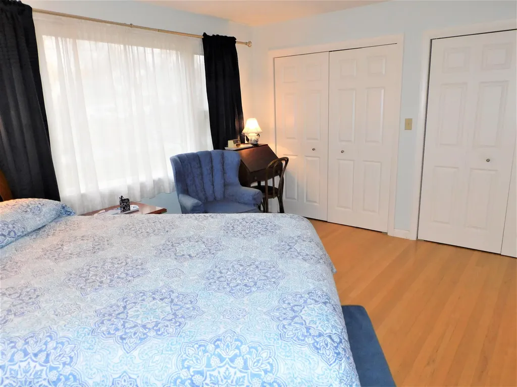 81 Birchwood Boulevard Brewer ME 04412