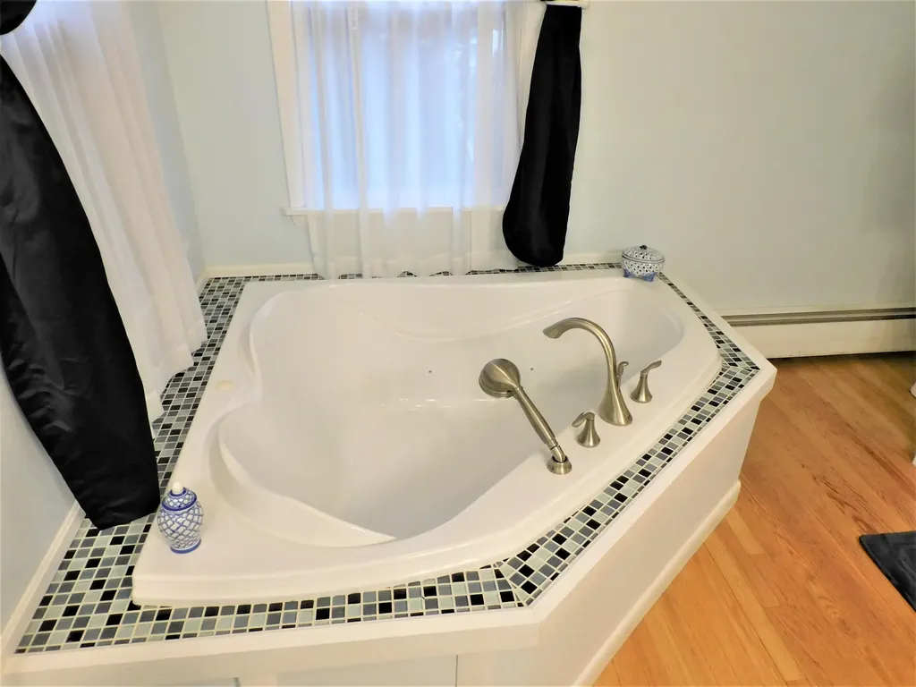 81 Birchwood Boulevard Brewer ME 04412