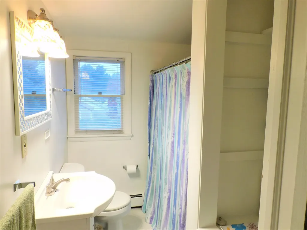 81 Birchwood Boulevard Brewer ME 04412