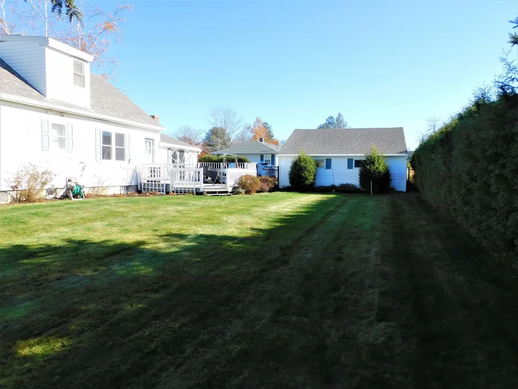 81 Birchwood Boulevard Brewer ME 04412