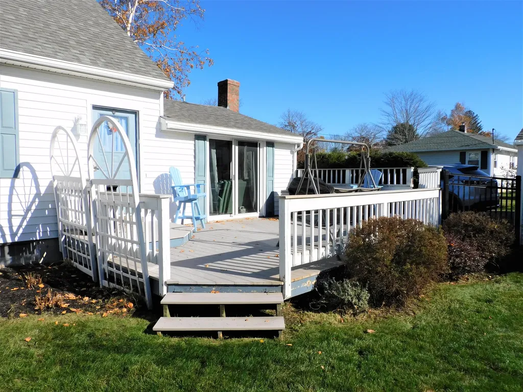 81 Birchwood Boulevard Brewer ME 04412