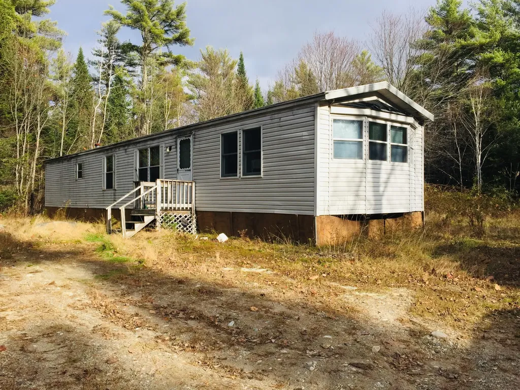 324 Saco Road Standish ME 04084