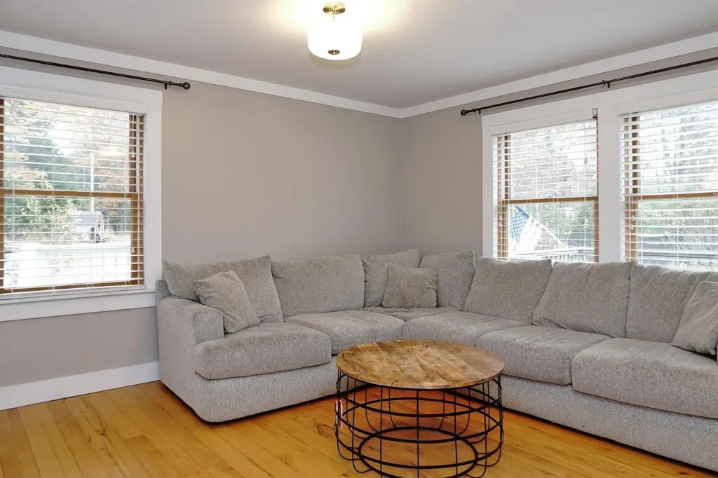 40 Todds Way Phippsburg ME 04562