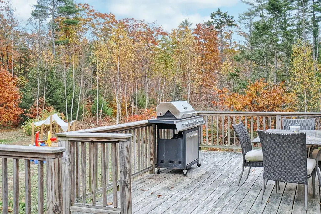 40 Todds Way Phippsburg ME 04562