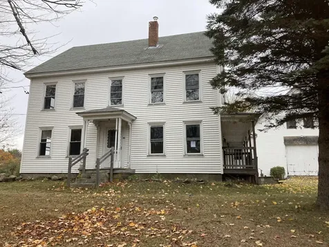 40 Standish Neck Road Standish ME 04084