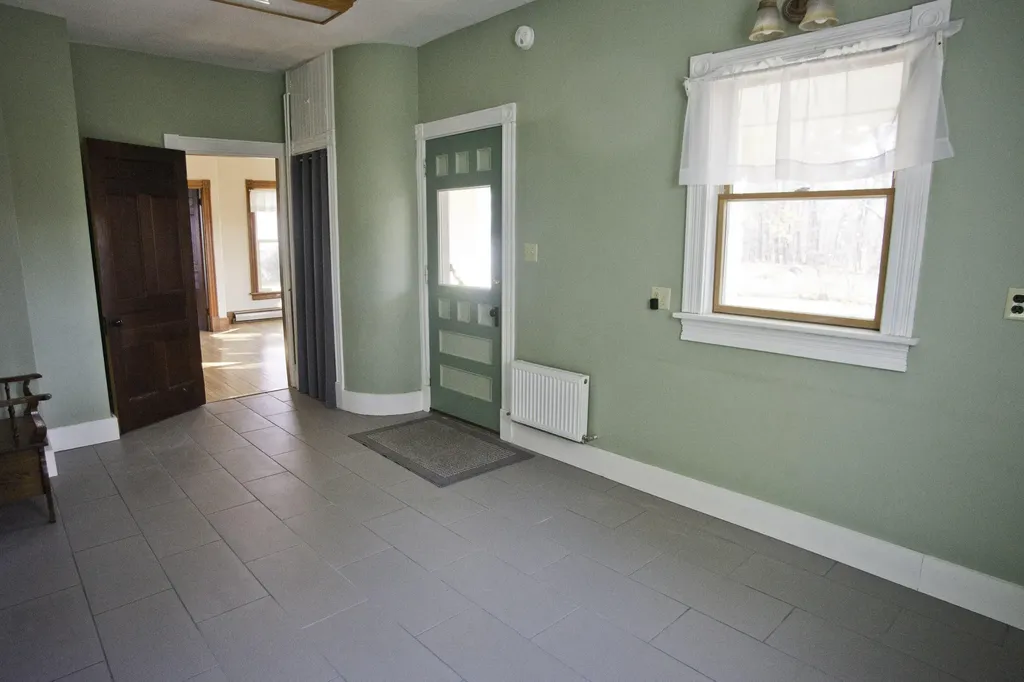 112 Hill Street Farmington ME 04938