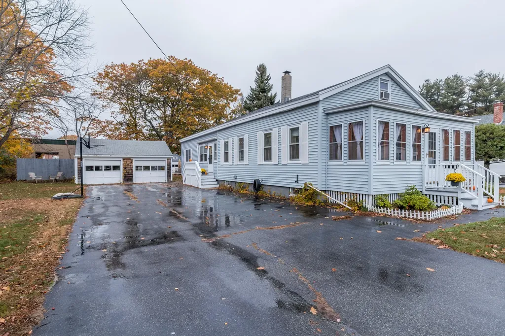 46 Oak Street Saco ME 04072