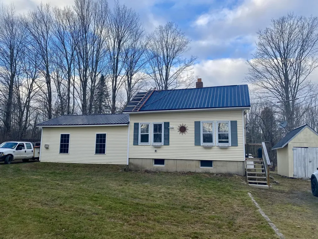 312 Williams Road Bradford ME 04410