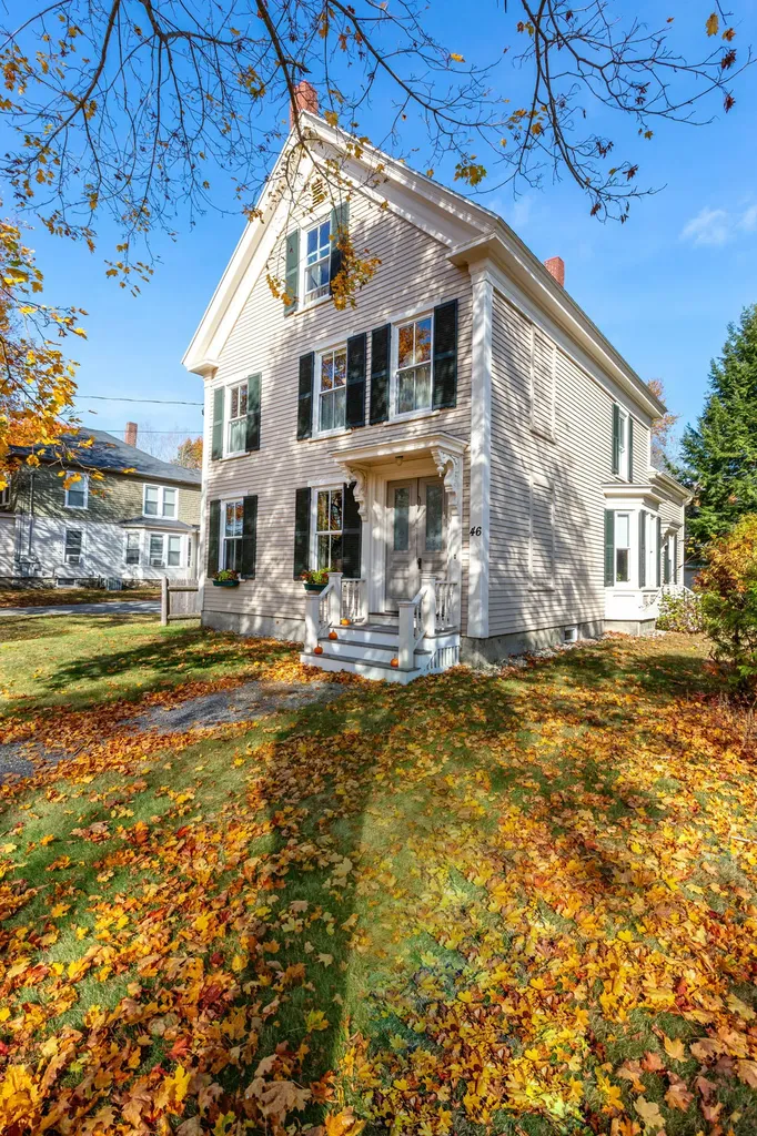 46 Elm Street Topsham ME 04086