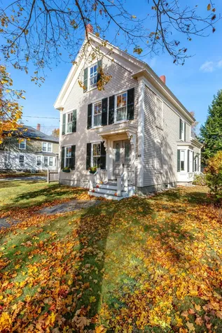 46 Elm Street Topsham ME 04086