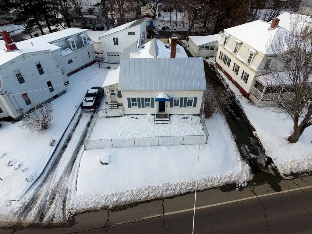 312 Water Street Skowhegan ME 04976