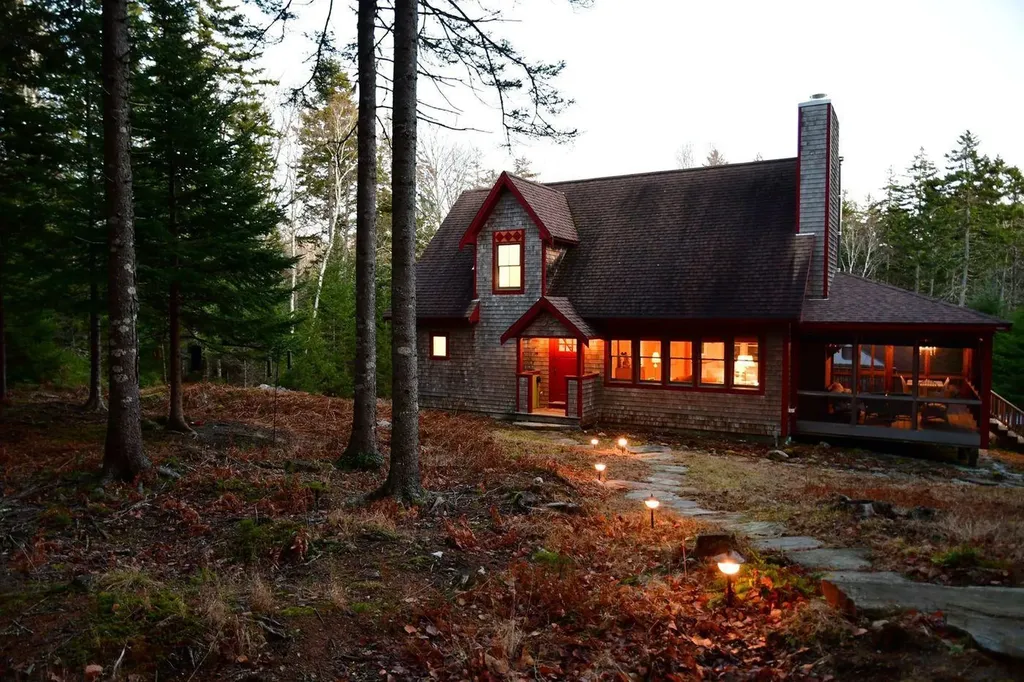 1068 Ellis Lane Islesboro ME 04848