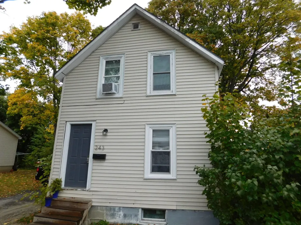 243 Pearl Street Bangor ME 04401