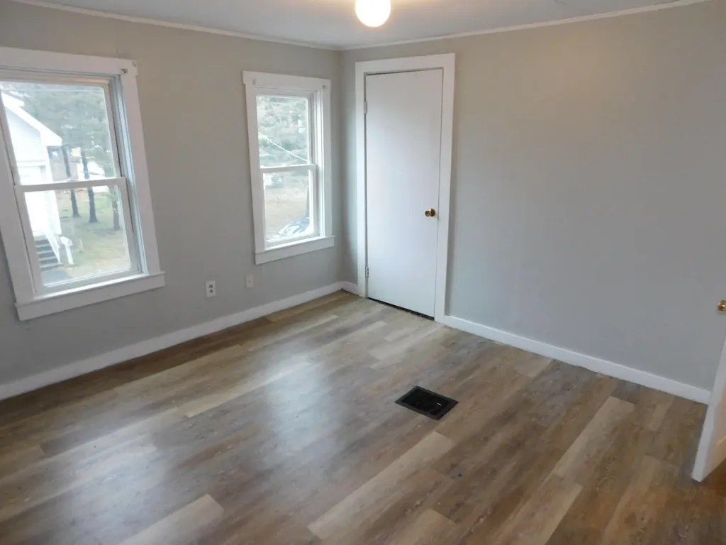 243 Pearl Street Bangor ME 04401