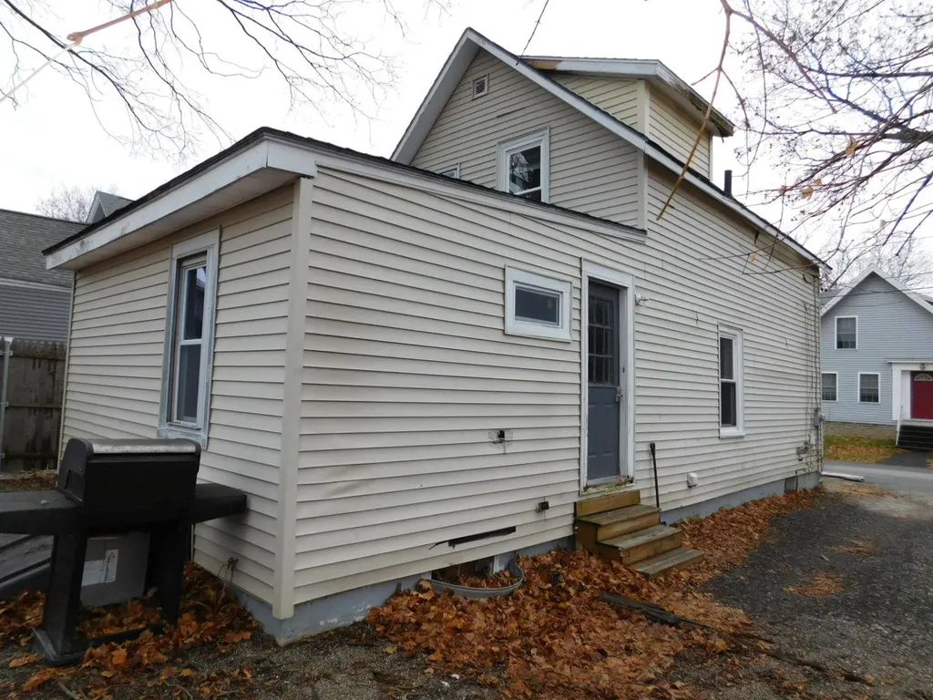 243 Pearl Street Bangor ME 04401
